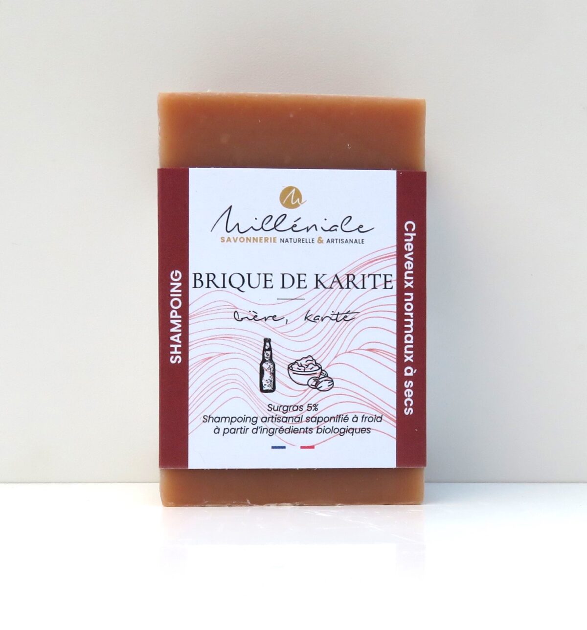 Shampoing solide bio Brique de Karité dans son emballage recyclable, nourrissant pour cheveux normaux à secs