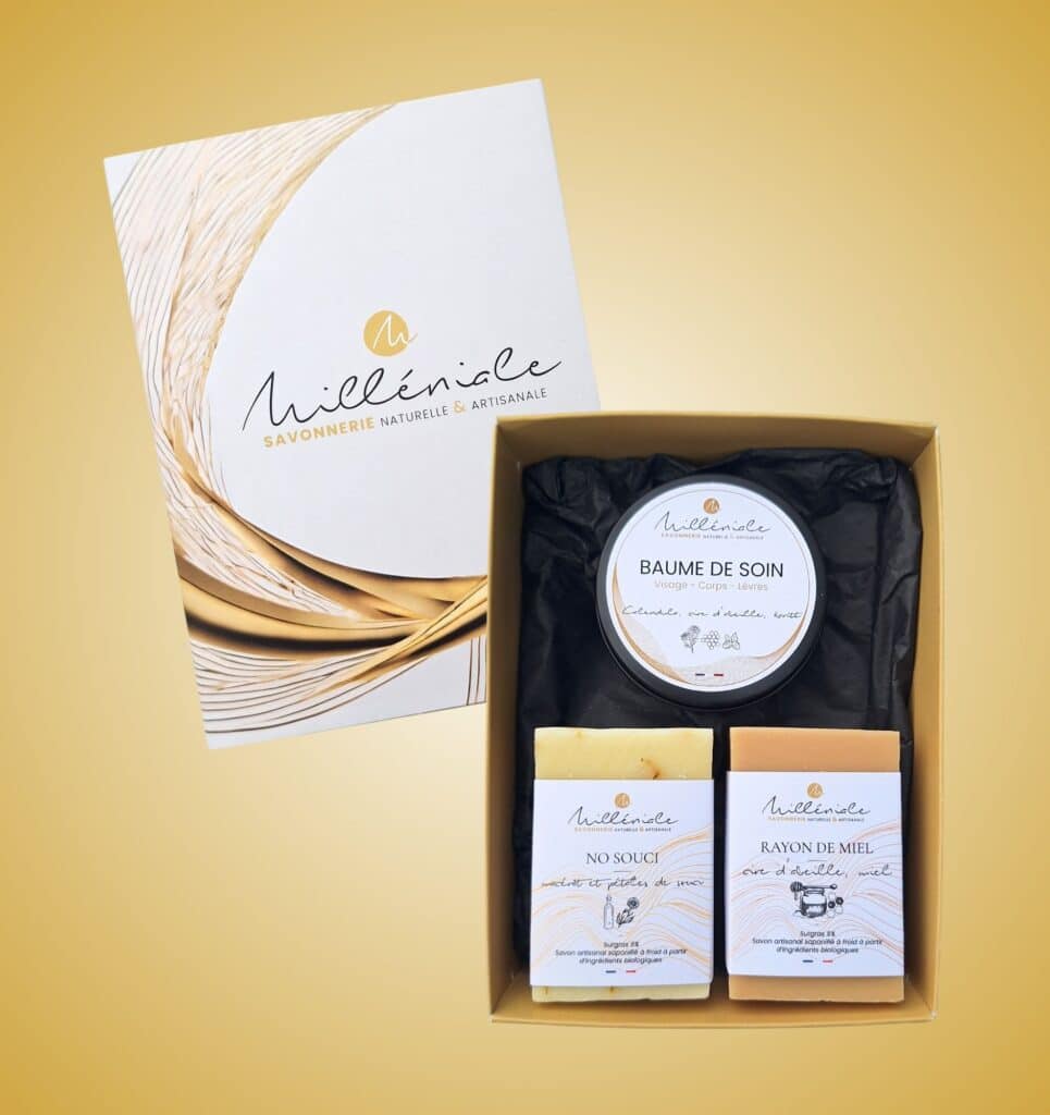 Coffret 2 savons + 1 cosmétique
