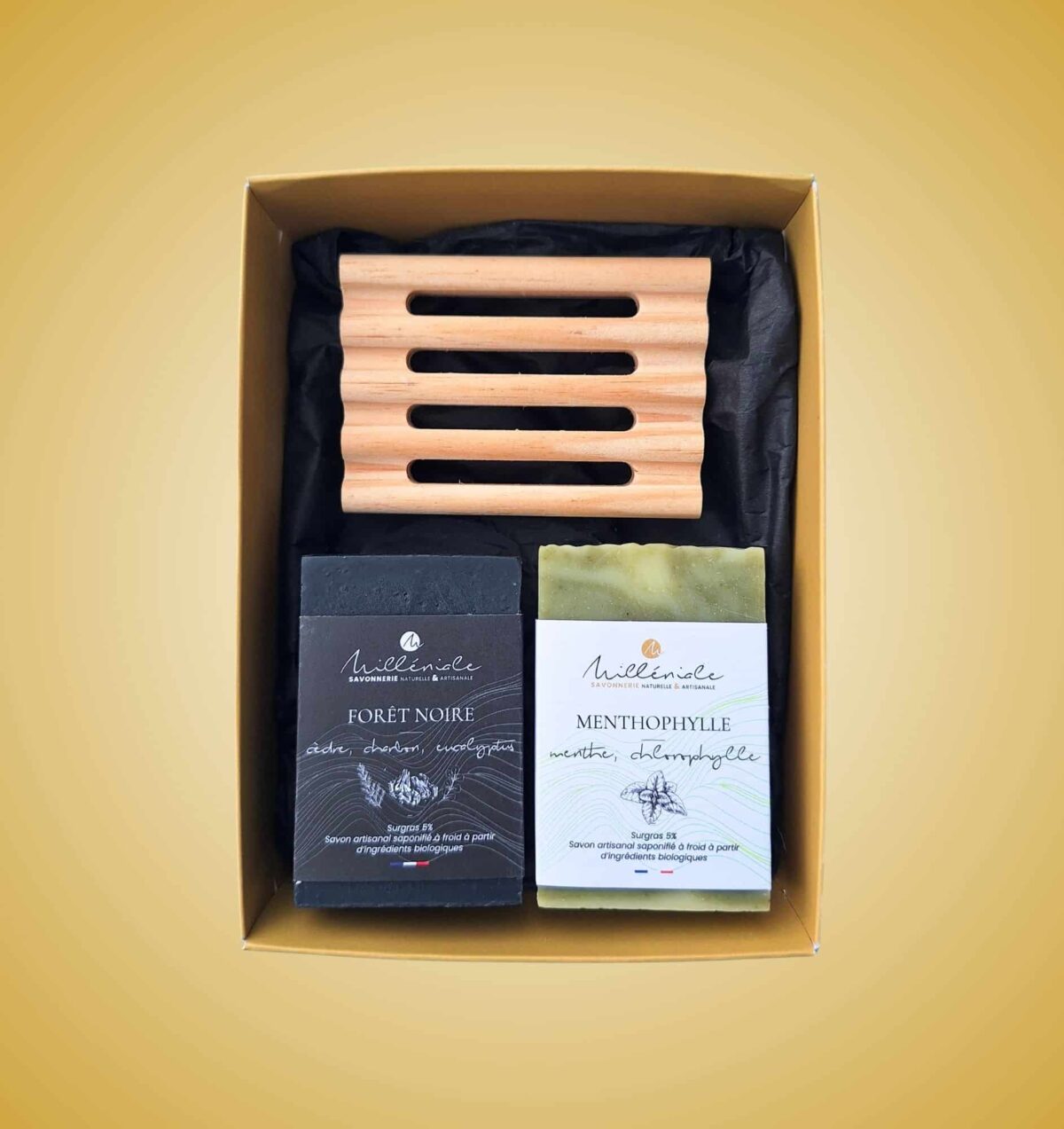 Coffret 2 savons + porte savon pin contenu