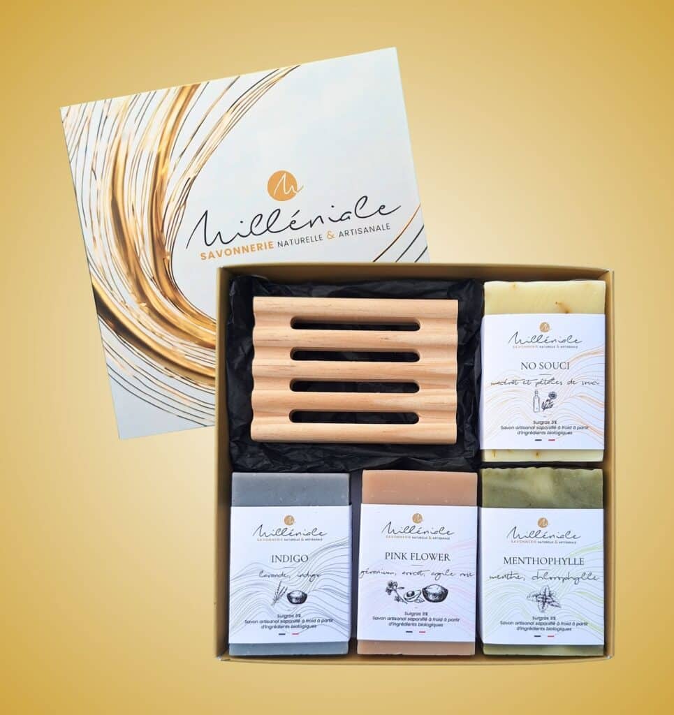 Coffret 4 savons + porte savon pin